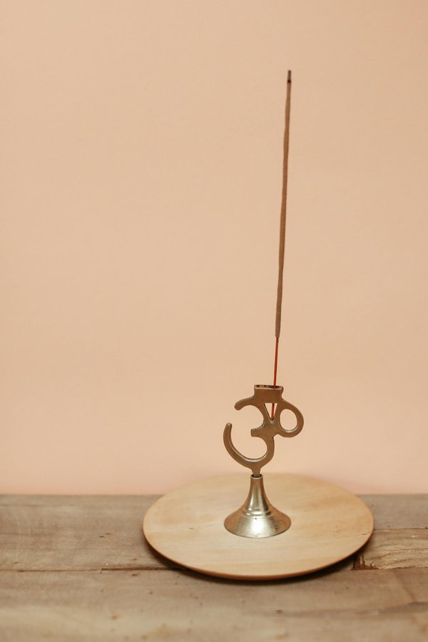 Découvrez les différents porte-encens pour une ambiance unique